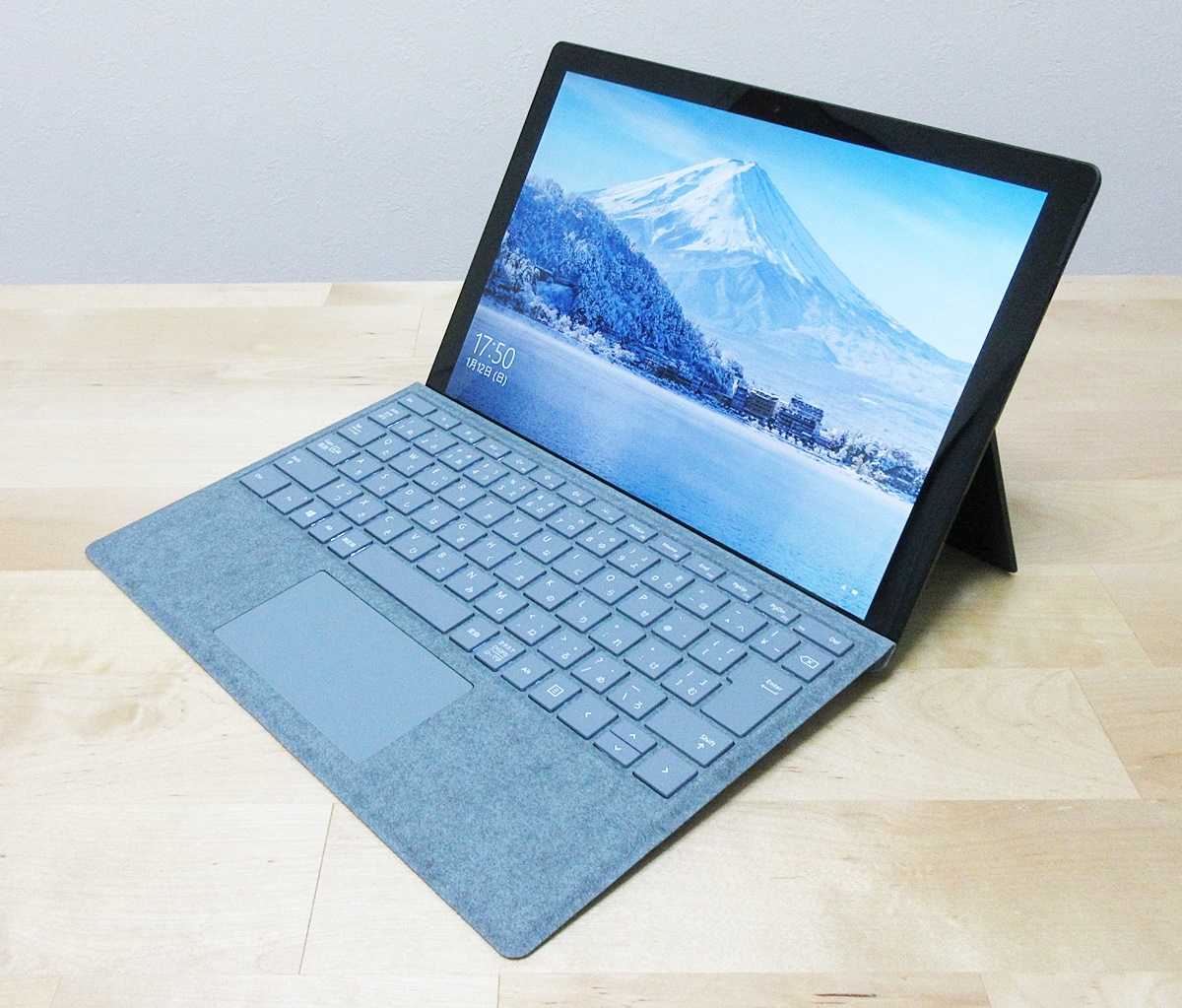 Microsoft Surface Pro 7をレビュー コミコミで1095g 高い性能と
