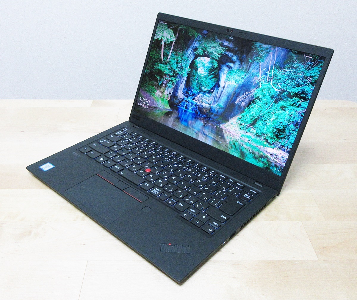 ThinkPad X1 Carbon(7th Gen)をレビュー その重さ約1.1kg！シリーズNo ...